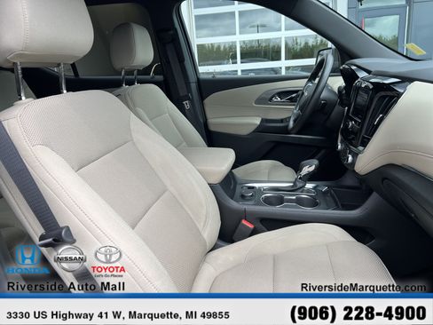 Used 2023 Chevrolet Traverse LS AWD/4WD image 25