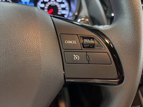 Used 2024 Mitsubishi Eclipse Cross LE AWD/4WD image 25
