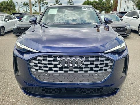 Certified 2025 Audi Q5 Premium AWD/4WD image 3