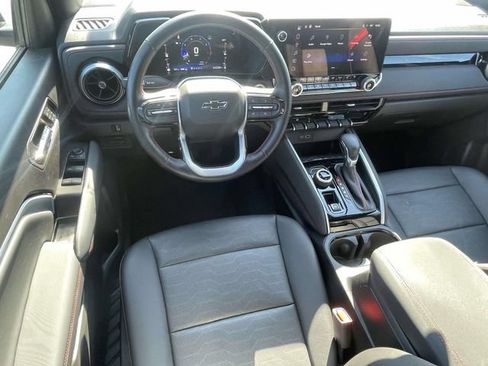 Used 2023 Chevrolet Colorado Z71 w/ Z71 Convenience Package 2 AWD/4WD image 13