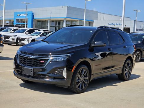 Used 2022 Chevrolet Equinox RS AWD/4WD image 3