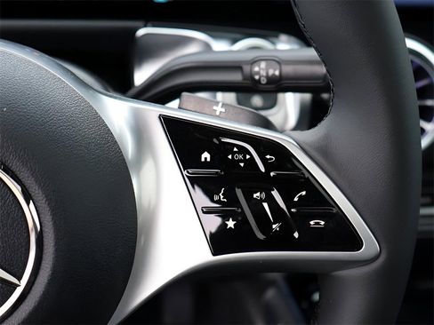 New 2026 Mercedes-Benz GLB 250 GLB 250 image 33