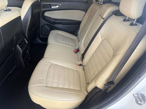 Used 2017 Ford Edge SEL w/ Equipment Group 201A FWD image 13
