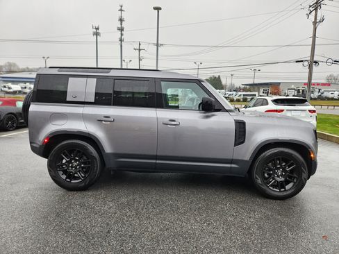 Used 2024 Land Rover Defender 110 S image 6