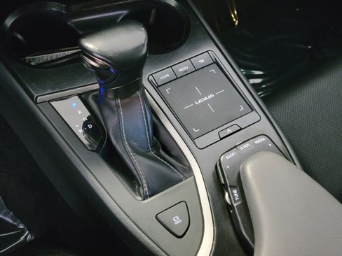 Used 2020 Lexus UX 200 w/ Premium Package FWD image 24