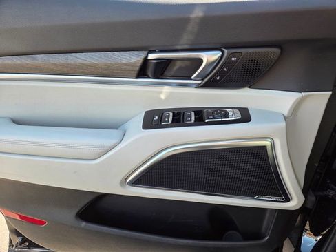 Used 2022 Kia Telluride SX w/ Towing Package FWD image 18