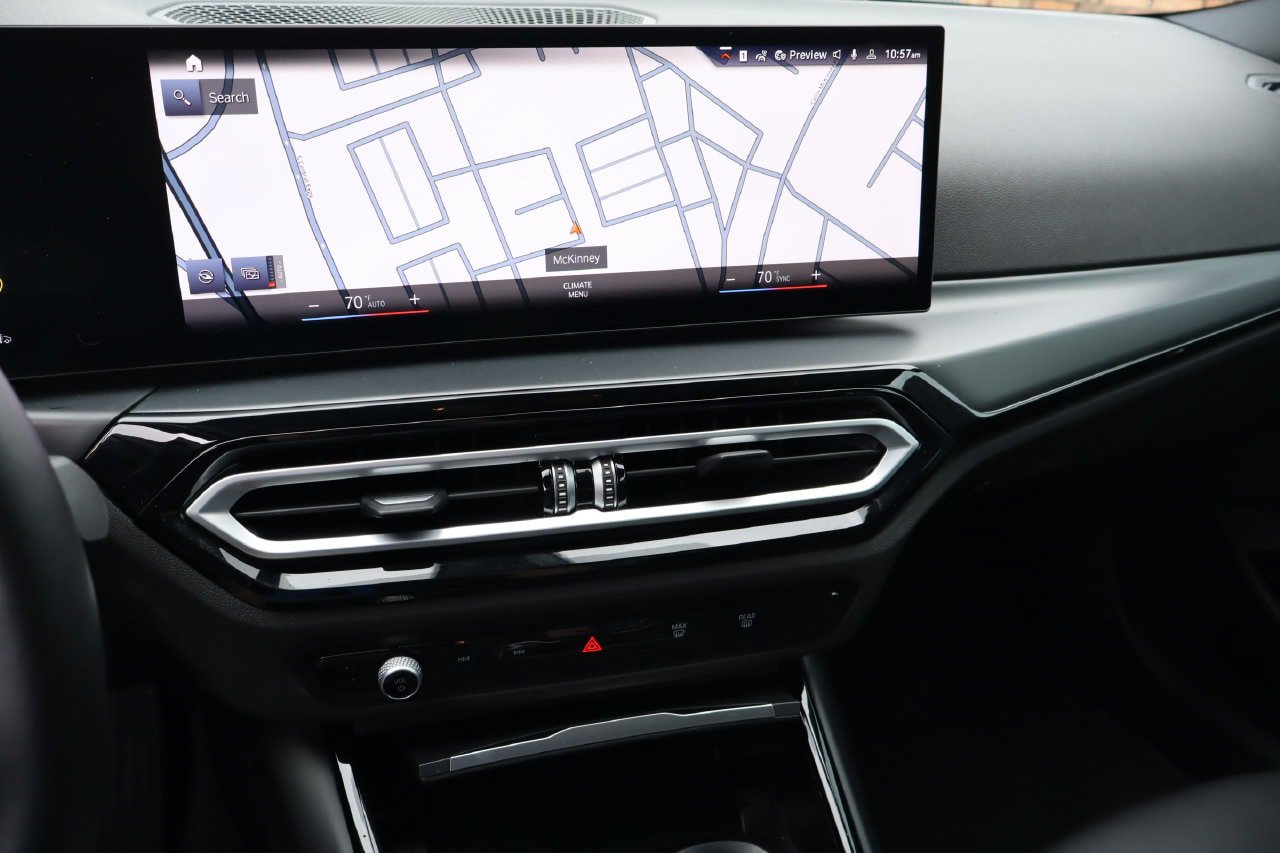 Used 2024 BMW 230i Coupe w/ Premium Package RWD image 7