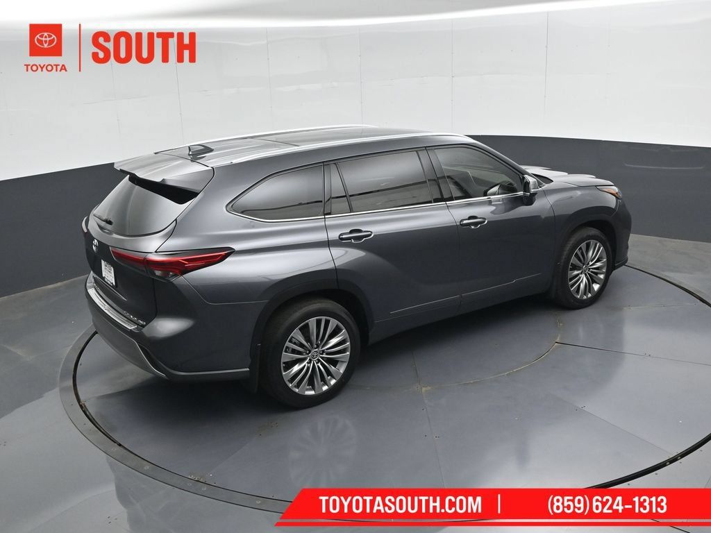 Used 2020 Toyota Highlander Platinum AWD/4WD image 47