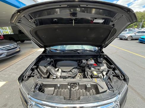 Used 2023 GMC Acadia SLT w/ Technology Package FWD image 13