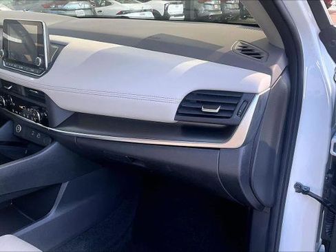 Certified 2023 Nissan Rogue SV w/ SV Premium B Package image 19