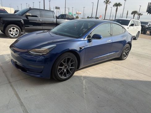 Used 2020 Tesla Model 3 Long Range image 1