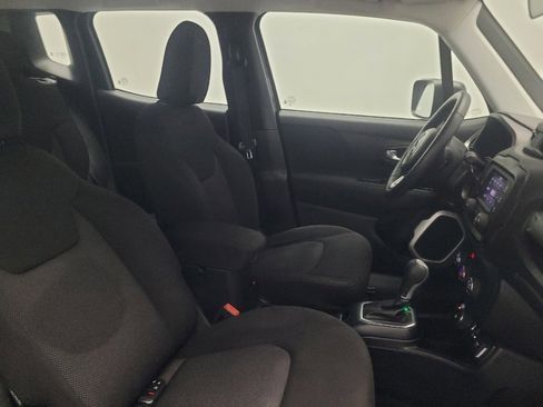 Used 2019 Jeep Renegade Sport image 21