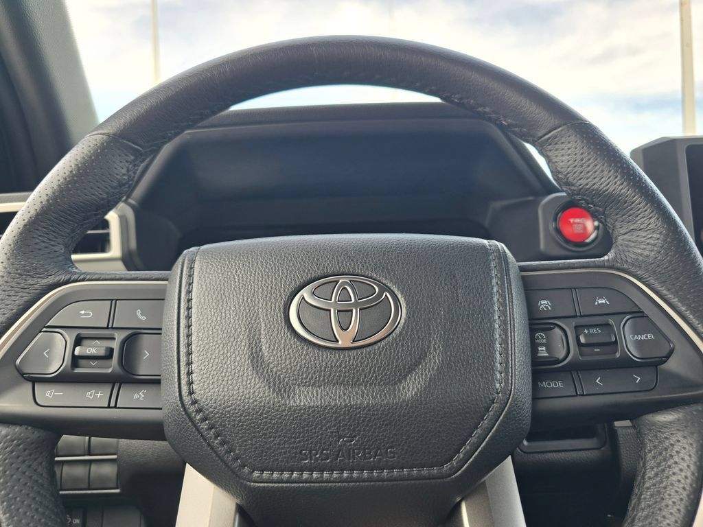 Certified 2025 Toyota Tacoma TRD Sport AWD/4WD image 27