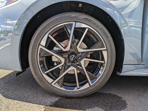 New 2025 Nissan Sentra SR w/ SR Premium Package image 32