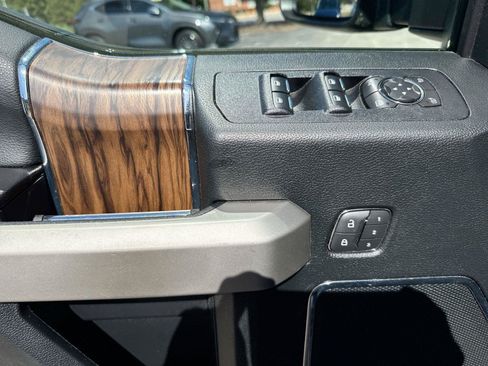 Used 2019 Ford F150 Lariat w/ Max Trailer Tow Package AWD/4WD image 5