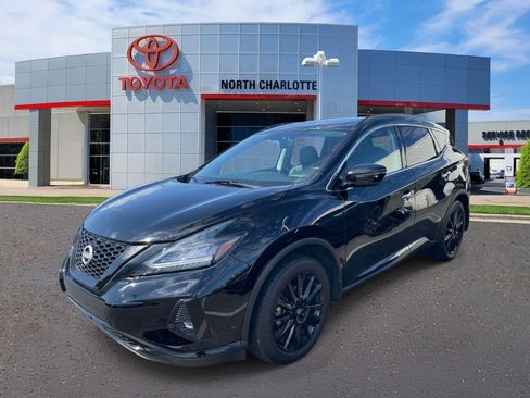 Used 2023 Nissan Murano SV w/ SV Midnight Edition Package image 4