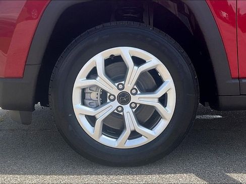 New 2025 Jeep Compass Latitude w/ Convenience Group image 11