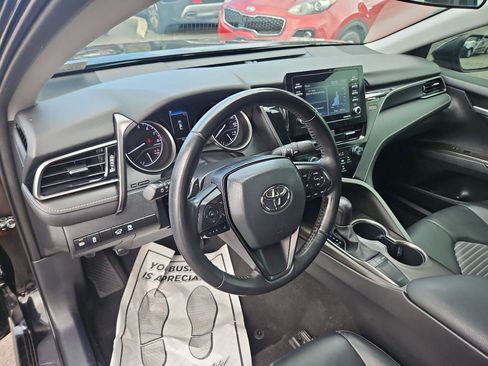 Used 2023 Toyota Camry SE FWD image 13