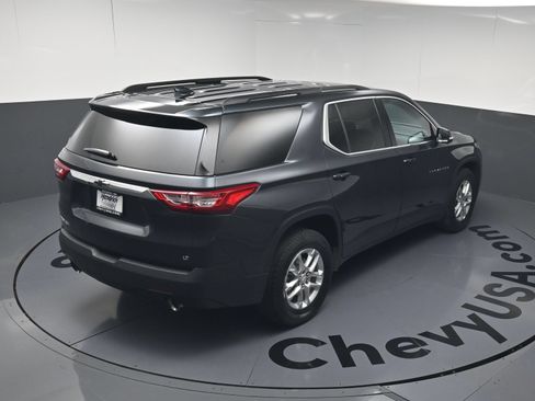 Used 2019 Chevrolet Traverse LT FWD image 34