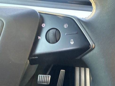 Used 2024 Tesla Cybertruck AWD Crew Cab image 26