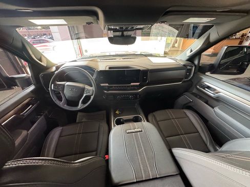 Used 2025 Chevrolet Silverado 3500 High Country w/ Midnight Edition image 16