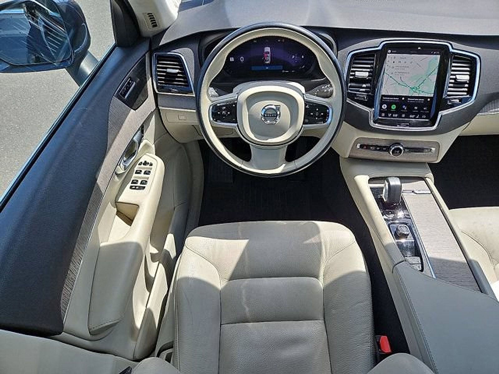 Used 2024 Volvo XC90 B6 Plus w/ Protection Package Premier AWD/4WD image 11