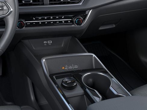 New 2026 Chevrolet Equinox LT w/ Convenience Package II FWD image 23