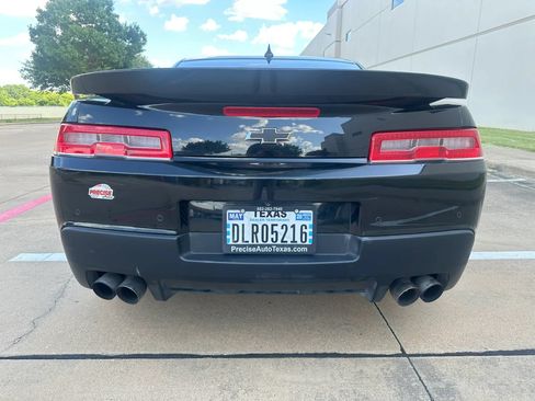 Used 2014 Chevrolet Camaro SS w/ SS Performance Package RWD image 10