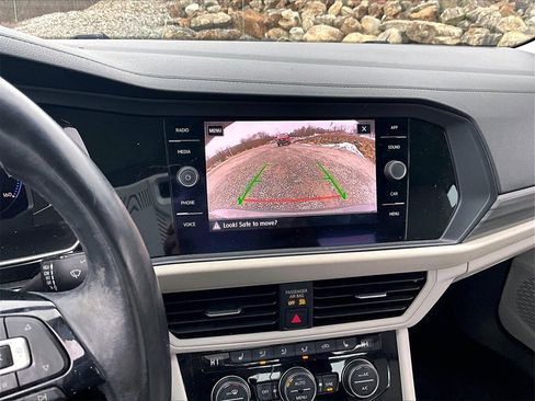 Used 2019 Volkswagen Jetta SEL image 18