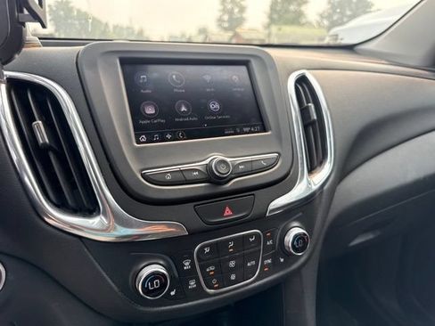 Used 2020 Chevrolet Equinox LT w/ Driver Convenience Package FWD image 9