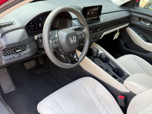 Used 2024 Honda Accord EX image 4