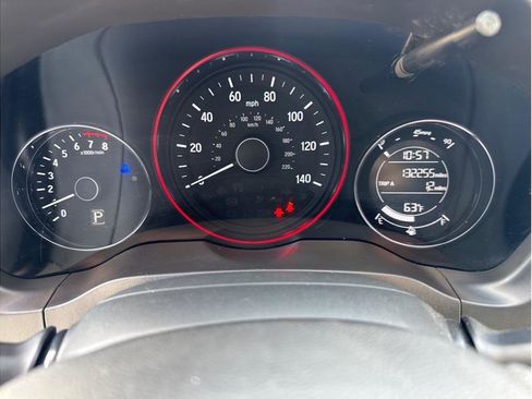 Used 2018 Honda HR-V LX image 15