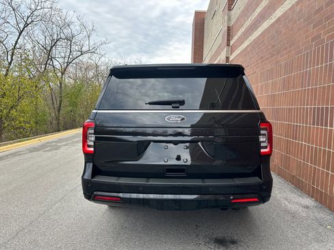 Used 2022 Ford Expedition Max Limited image 7