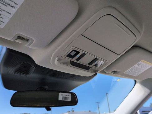 New 2026 Ford Explorer Active w/ Active Comfort Package image 24