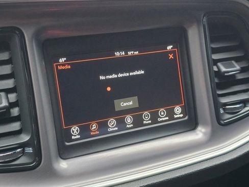 Used 2022 Dodge Challenger GT image 29