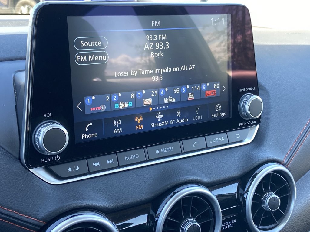 Used 2025 Nissan Sentra SR FWD image 9