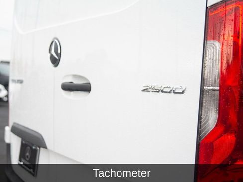 Used 2025 Mercedes-Benz Sprinter 2500 image 19