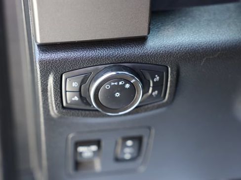 Used 2020 Ford F150 XLT w/ Equipment Group 302A Luxury AWD/4WD image 16