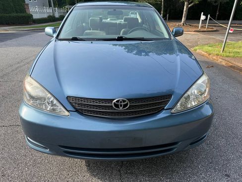 Used 2002 Toyota Camry LE FWD image 3
