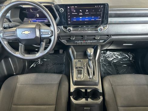 Used 2023 Chevrolet Colorado W/T image 12