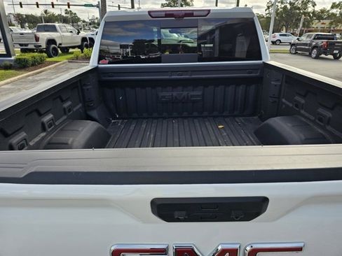 Used 2025 GMC Sierra 1500 AT4 w/ AT4 Premium Package image 5