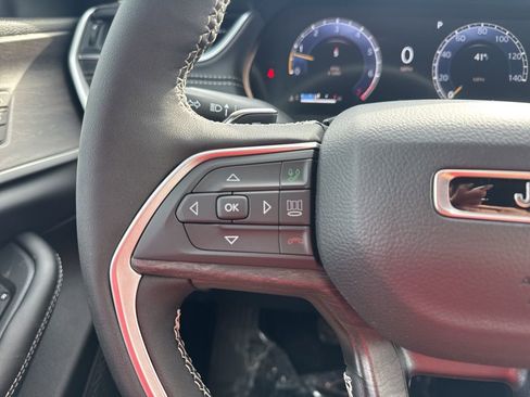 New 2025 Jeep Grand Cherokee Limited image 13