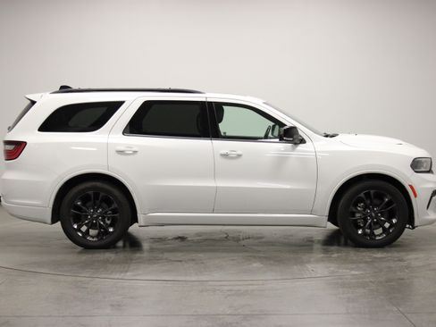 Used 2023 Dodge Durango GT RWD image 9