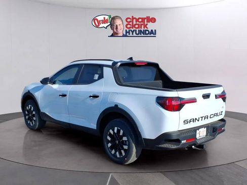 New 2026 Hyundai Santa Cruz SEL FWD image 3