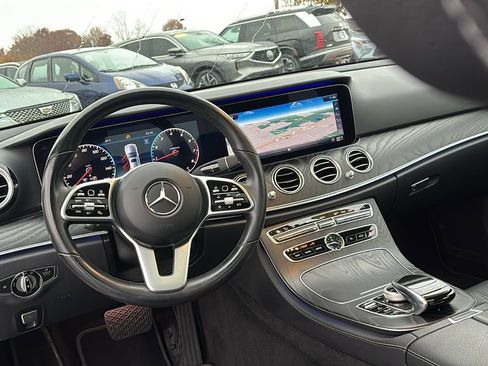 Used 2020 Mercedes-Benz E 350 4MATIC Sedan image 13