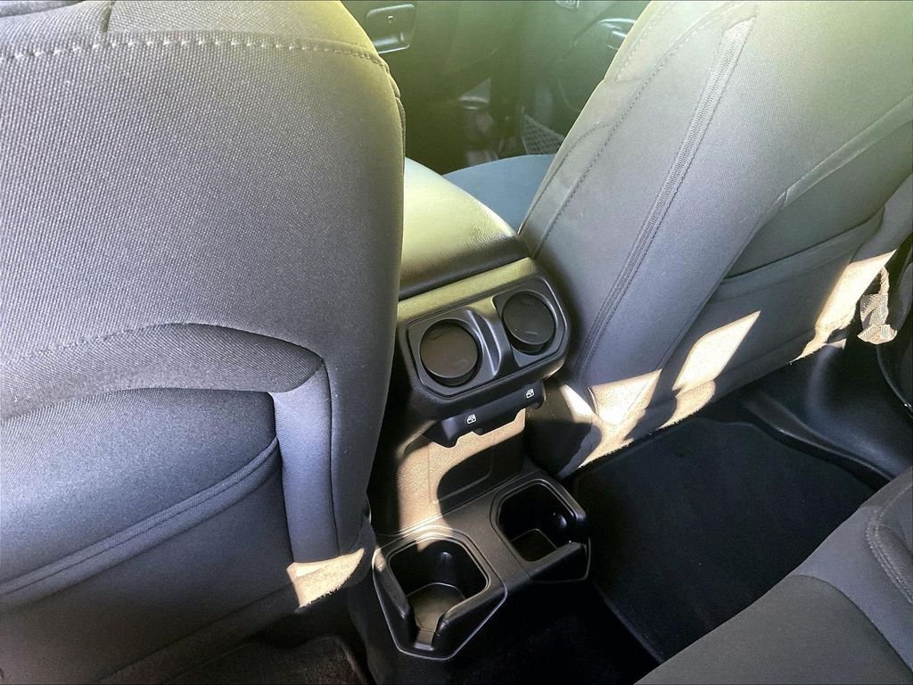 Used 2020 Jeep Gladiator Sport w/ Quick Order Package 24S AWD/4WD image 27