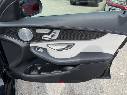Used 2015 Mercedes-Benz C 400 4MATIC image 29