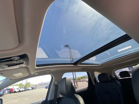 Used 2025 Kia Sorento EX w/ Panoramic Sunroof Package AWD/4WD image 22