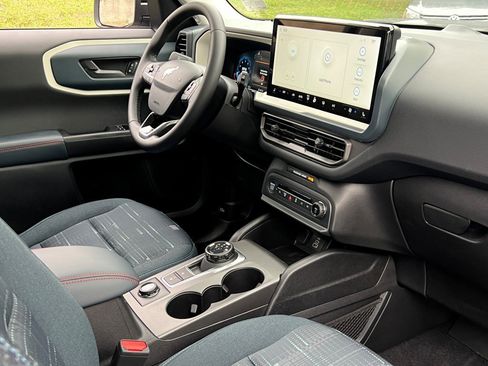 New 2025 Ford Bronco Sport Heritage w/ Convenience Package image 9