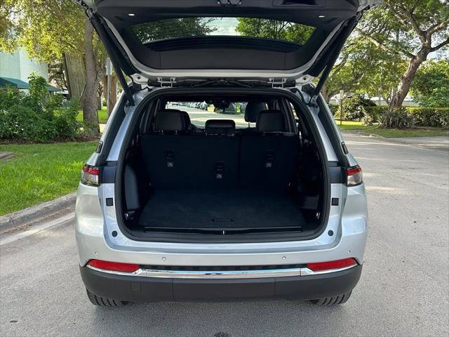 Certified 2025 Jeep Grand Cherokee Limited RWD image 34